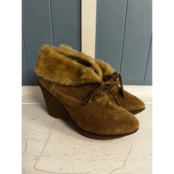 B MAKOWSKY Wedge Suede BF NELLIE Ankle Booties Real Leather Shoes Sherpa Sz 8 W - Picture 6 of 7